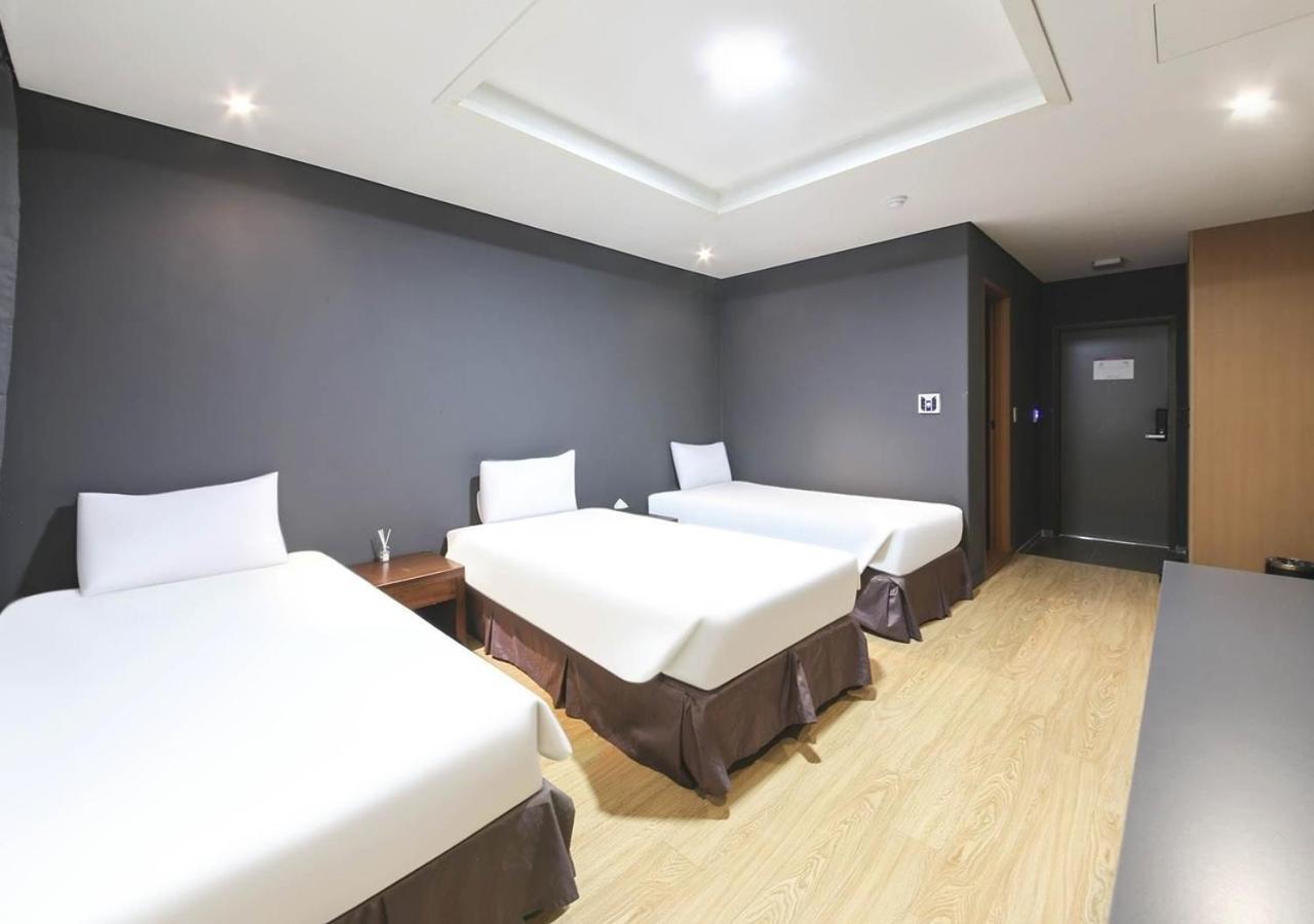 Jeju Parkside Tourist Hotel Exterior foto